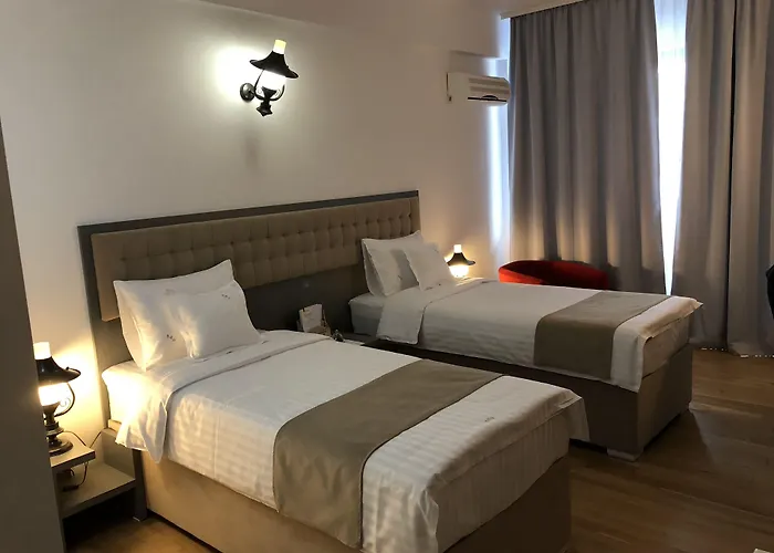 Ambra Boutique & Bistro