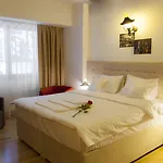 Ambra Boutique & Bistro 4*