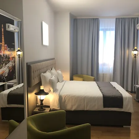 Ambra Boutique & Bistro Отель Констанца