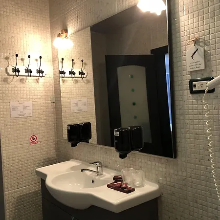 Ambra Boutique & Bistro 4*