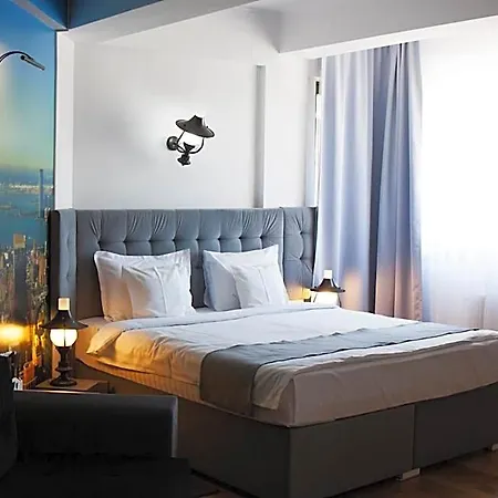 Ambra Boutique & Bistro 4* קונסטנצה