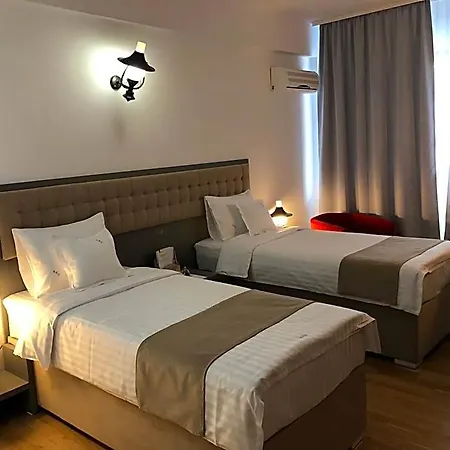 Ambra Boutique & Bistro מלון 4*