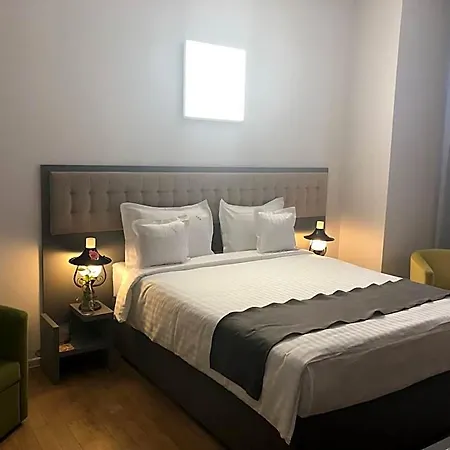 מלון Ambra Boutique & Bistro קונסטנצה