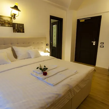 Ambra Boutique & Bistro Отель Констанца