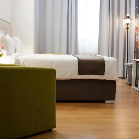 Ambra Boutique & Bistro Отель 4*