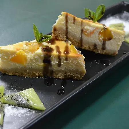 Отель Ambra Boutique & Bistro 4*