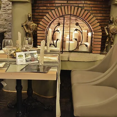 Ambra Boutique & Bistro Отель Констанца