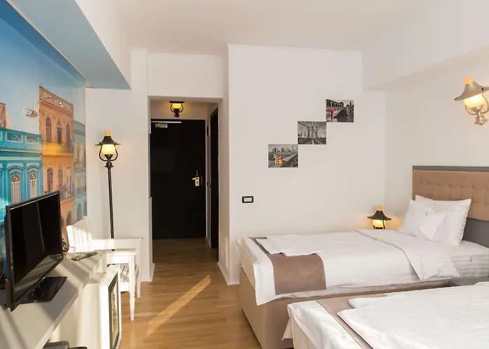 Ambra Boutique & Bistro Отель Констанца