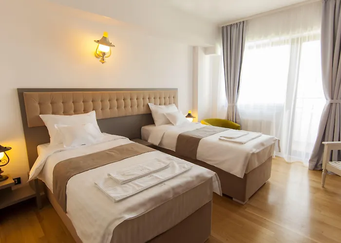 Ambra Boutique & Bistro Отель 4*