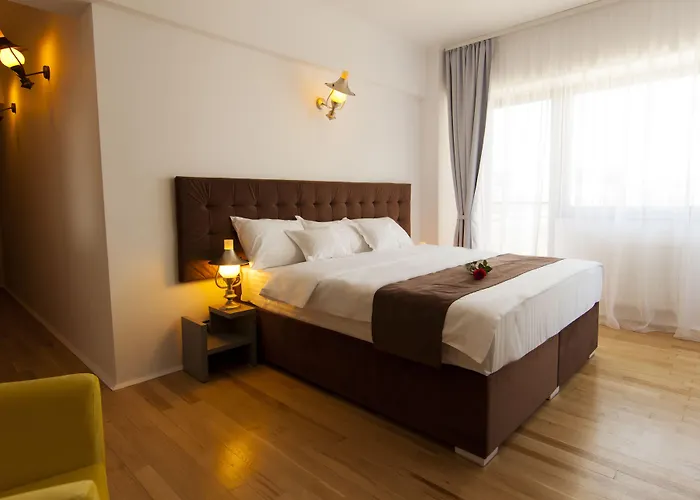 Ambra Boutique & Bistro Отель 4*