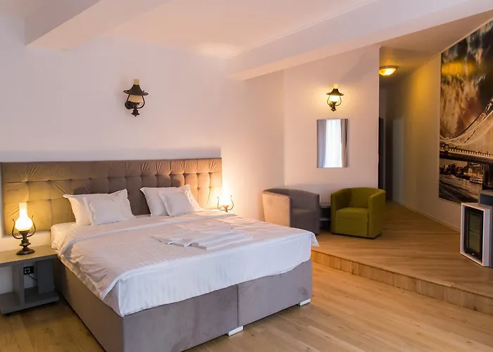 Ambra Boutique & Bistro Отель