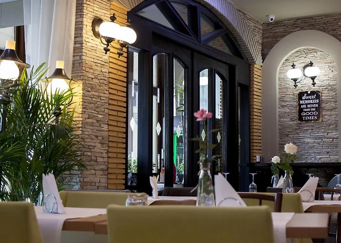 Отель Ambra Boutique & Bistro 4*