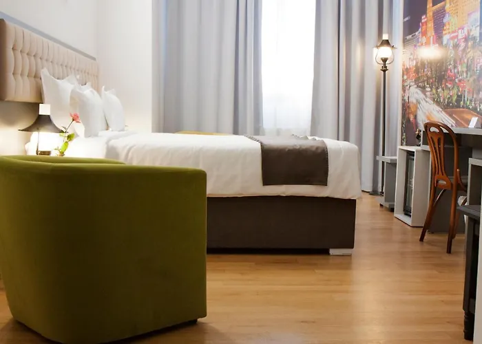 Ambra Boutique & Bistro Отель 4*