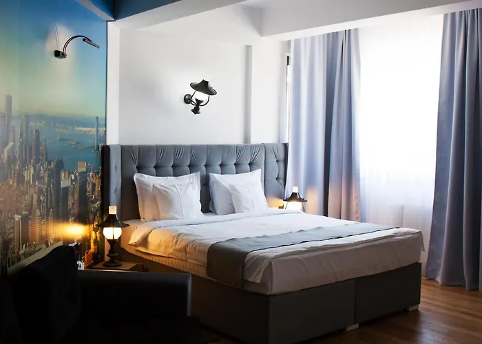 Ambra Boutique & Bistro 4*