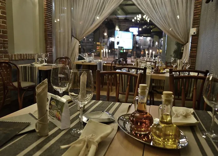Ambra Boutique & Bistro Отель